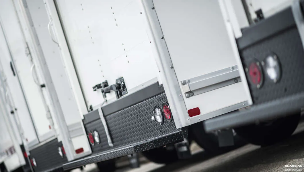 building-agile-fleet back of truck
